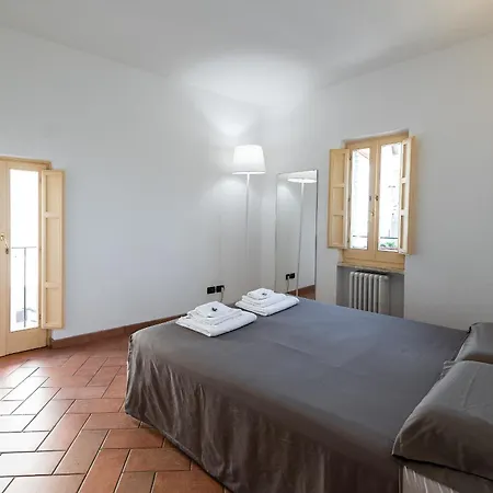 Frate Elia - A 50 Mt Dalla Basilica Di San Francesco Asís