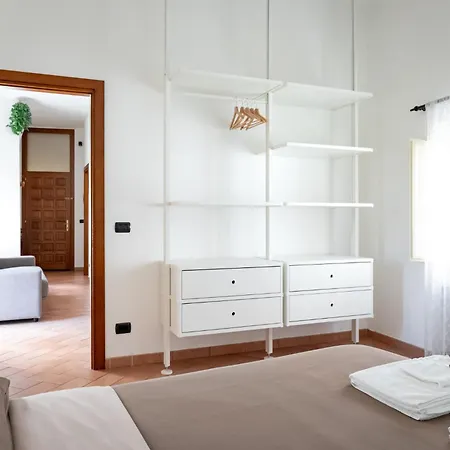 Frate Elia - A 50 Mt Dalla Basilica Di San Francesco 阿西西