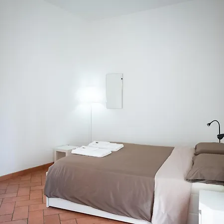 Frate Elia - A 50 Mt Dalla Basilica Di San Francesco * Asís