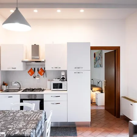 Frate Elia - A 50 Mt Dalla Basilica Di San Francesco アパート