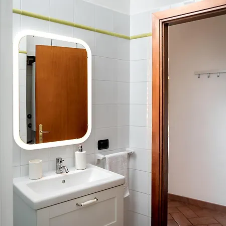 Frate Elia - A 50 Mt Dalla Basilica Di San Francesco Apartamento