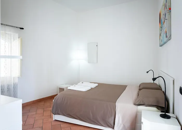 Frate Elia - A 50 Mt Dalla Basilica Di San Francesco * Assisi